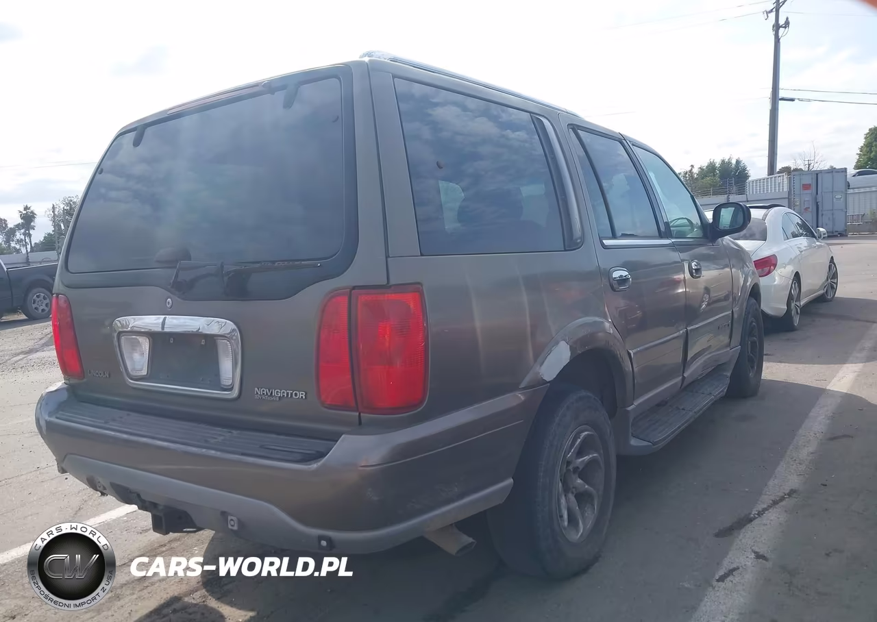 2002 Lincoln Navigator VIN:5LMEU27R22LJ17907 - 4