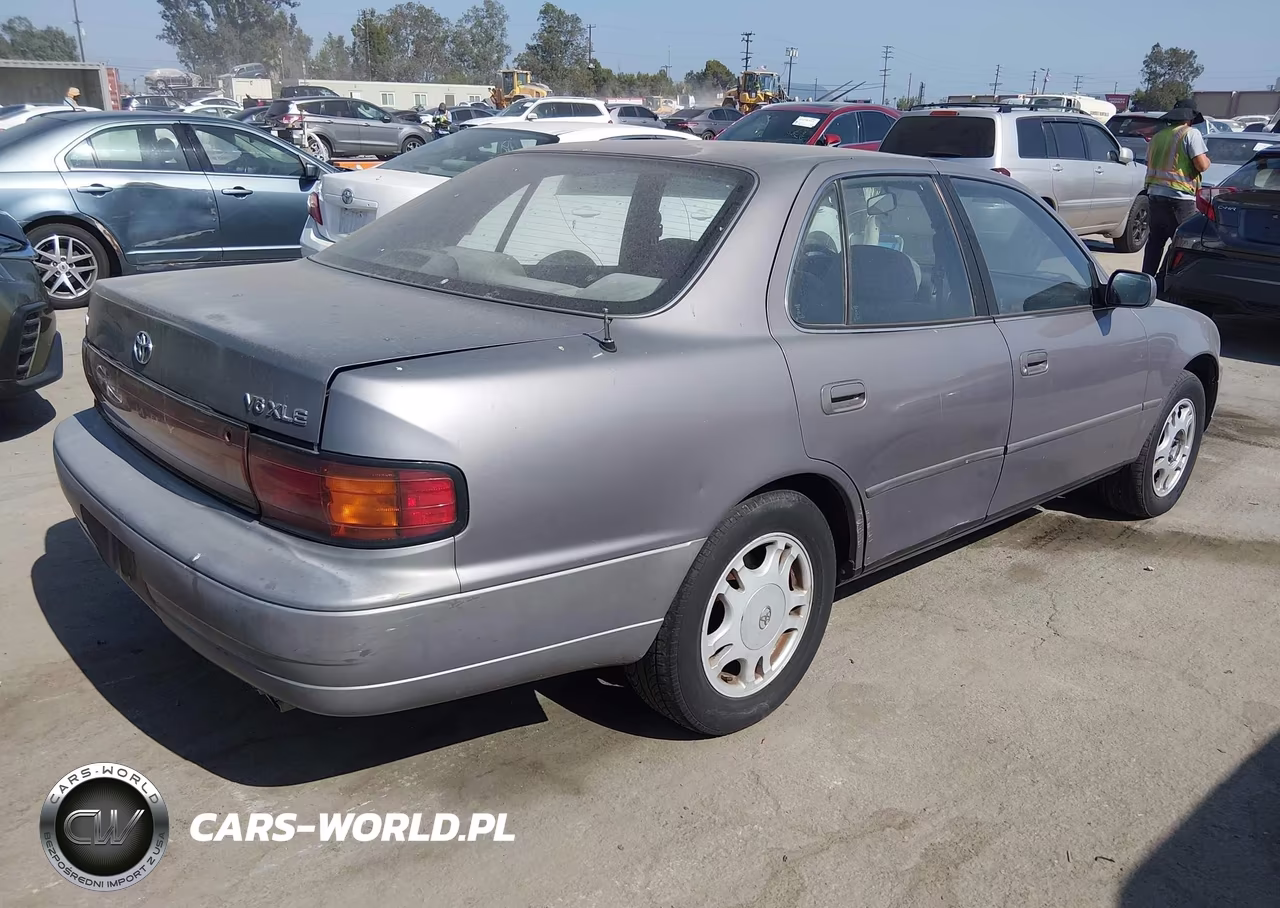 1994 Toyota Camry Xle VIN:4T1GK13E3RU059955 - 4