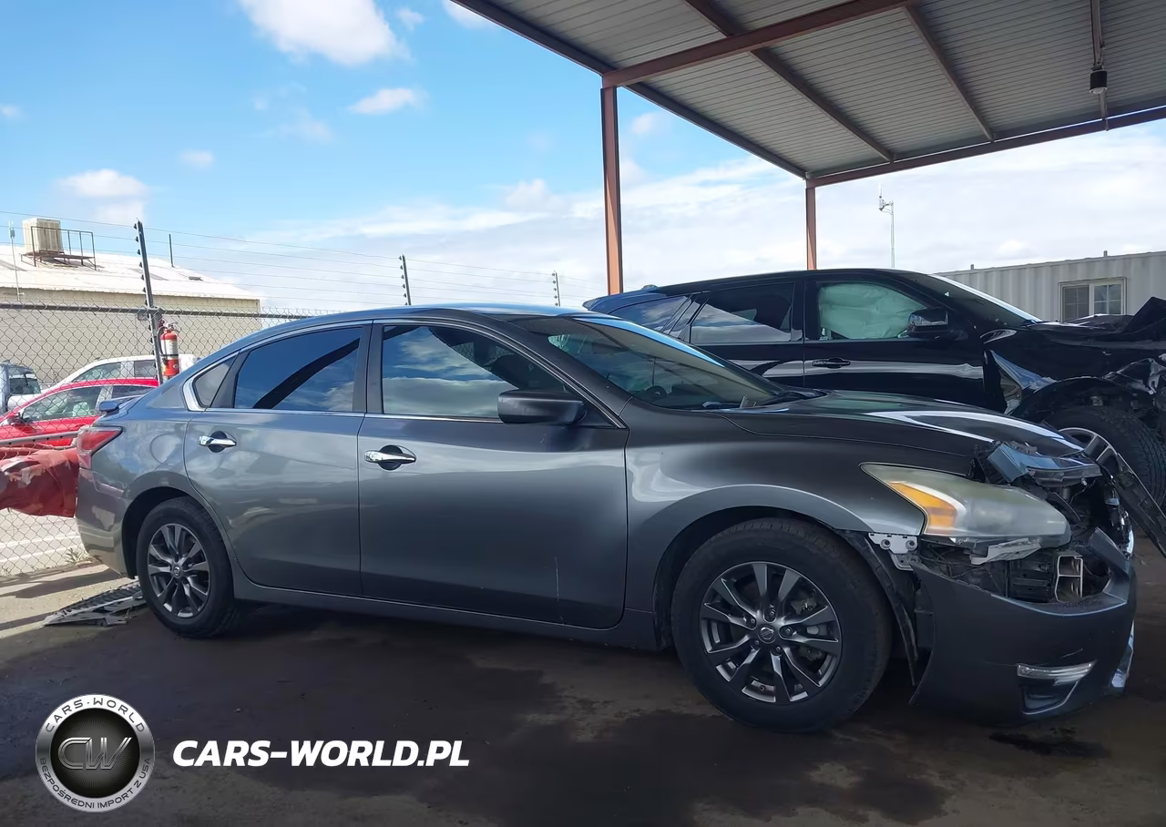 2015 Nissan Altima 2.5 S VIN:1N4AL3AP3FC494912 - 13