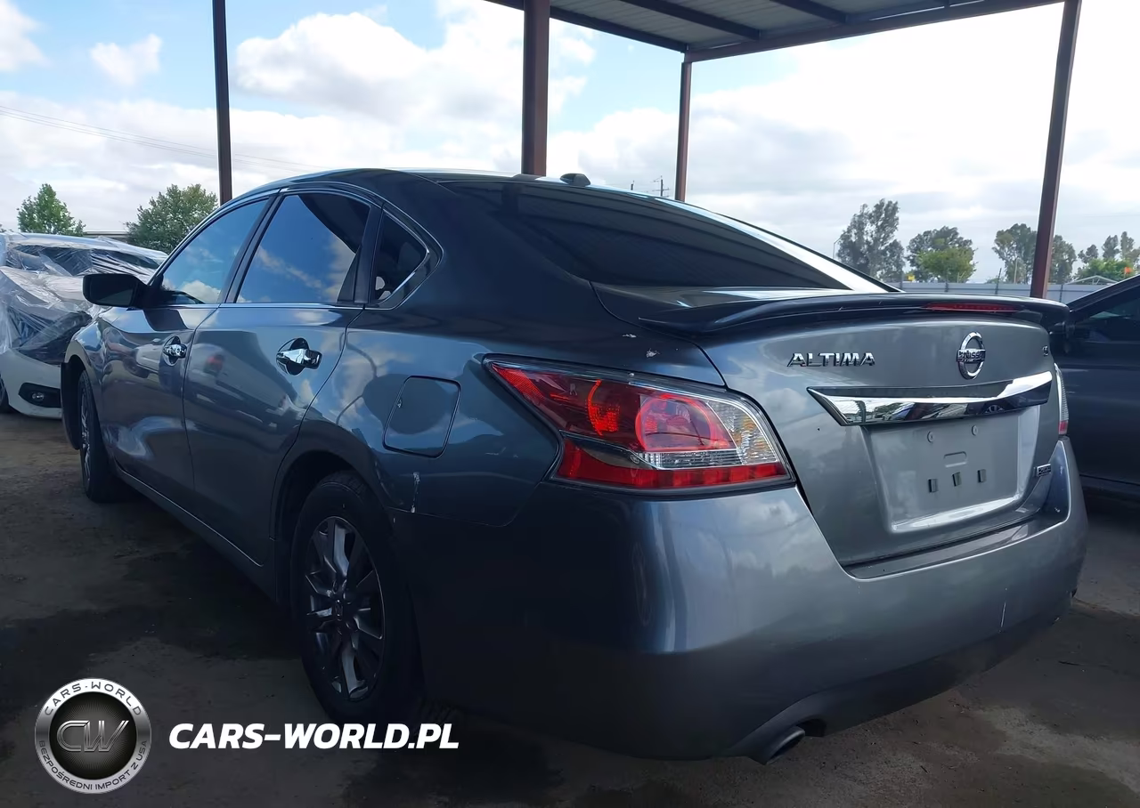 2015 Nissan Altima 2.5 S VIN:1N4AL3AP3FC494912 - 3