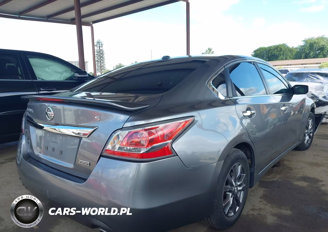 2015 Nissan Altima 2.5 S VIN:1N4AL3AP3FC494912 - 4