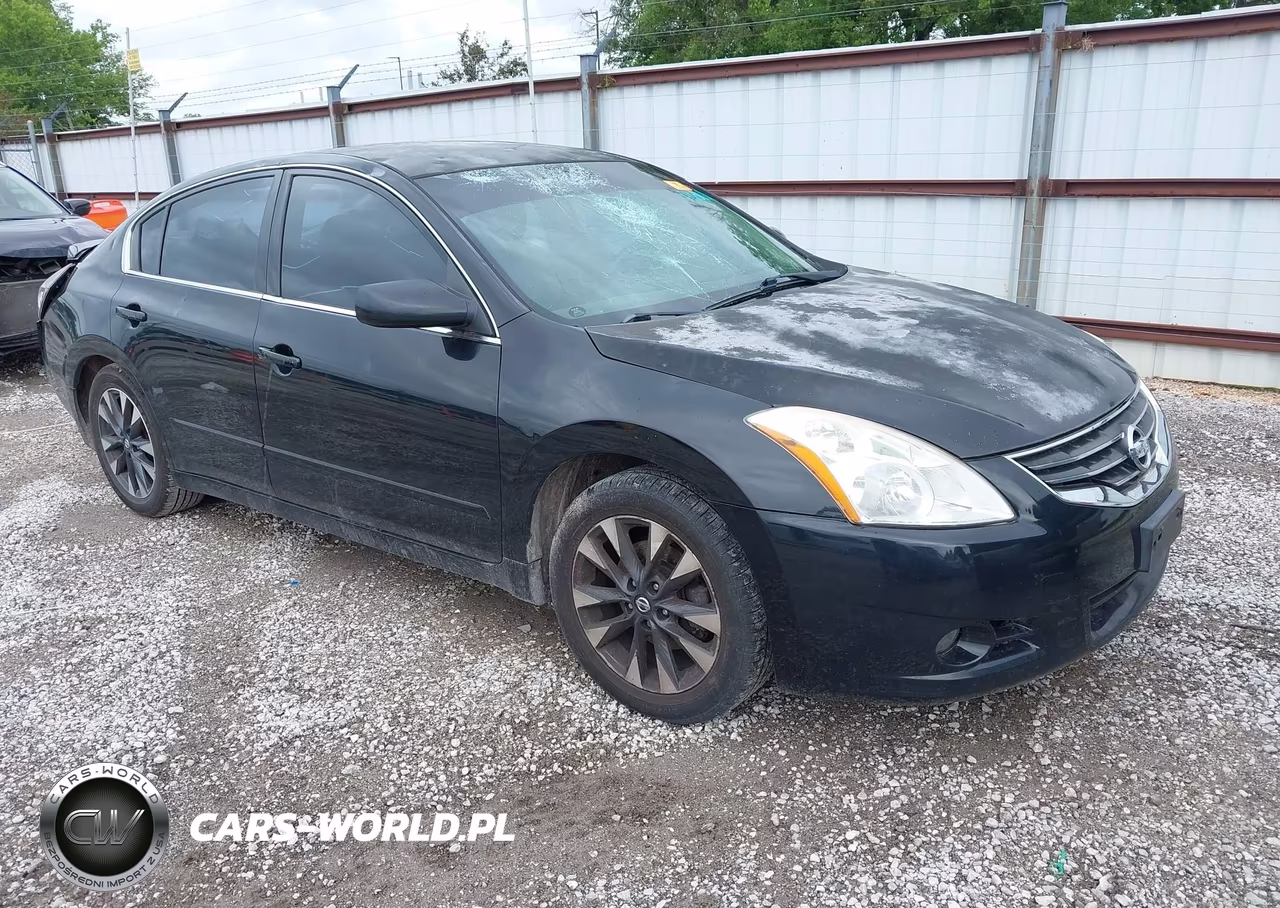 2012 Nissan Altima 2.5 S – zdjęcie 1 z 11