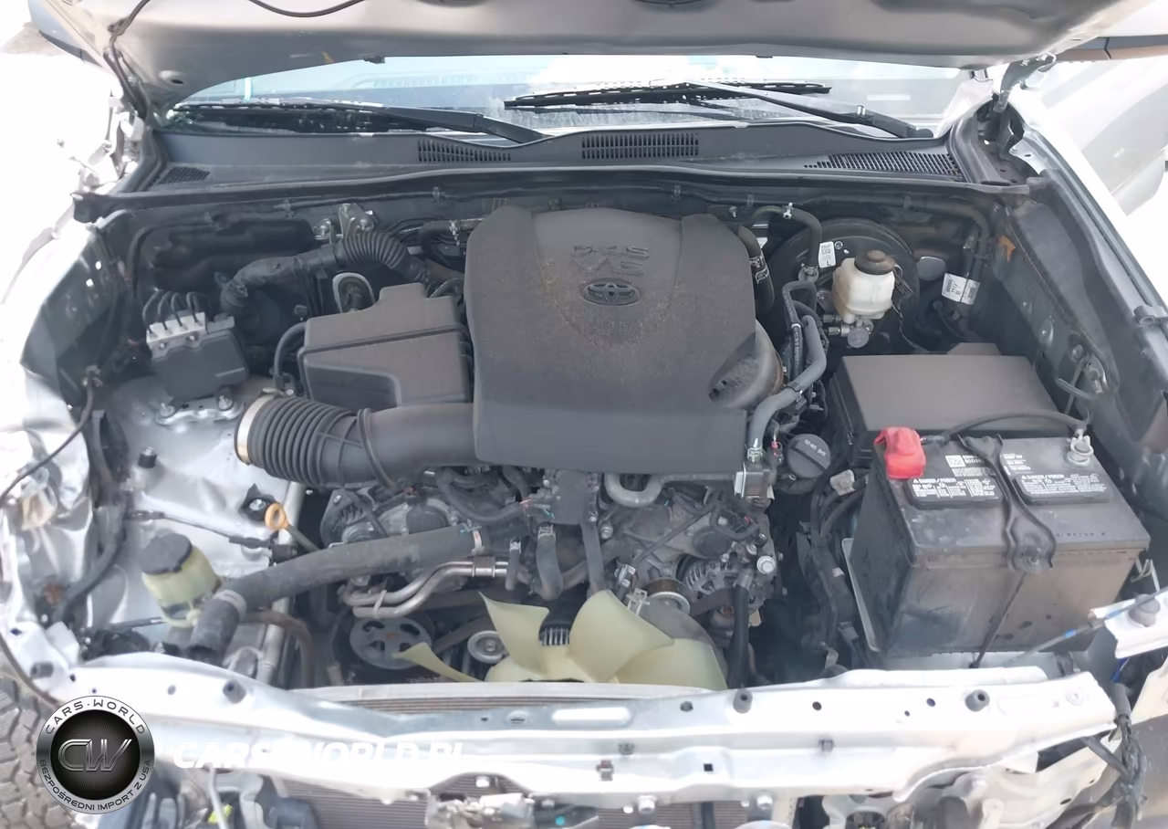 2023 Toyota Tacoma Sr V6 VIN:3TYCZ5AN6PT137188 - 10