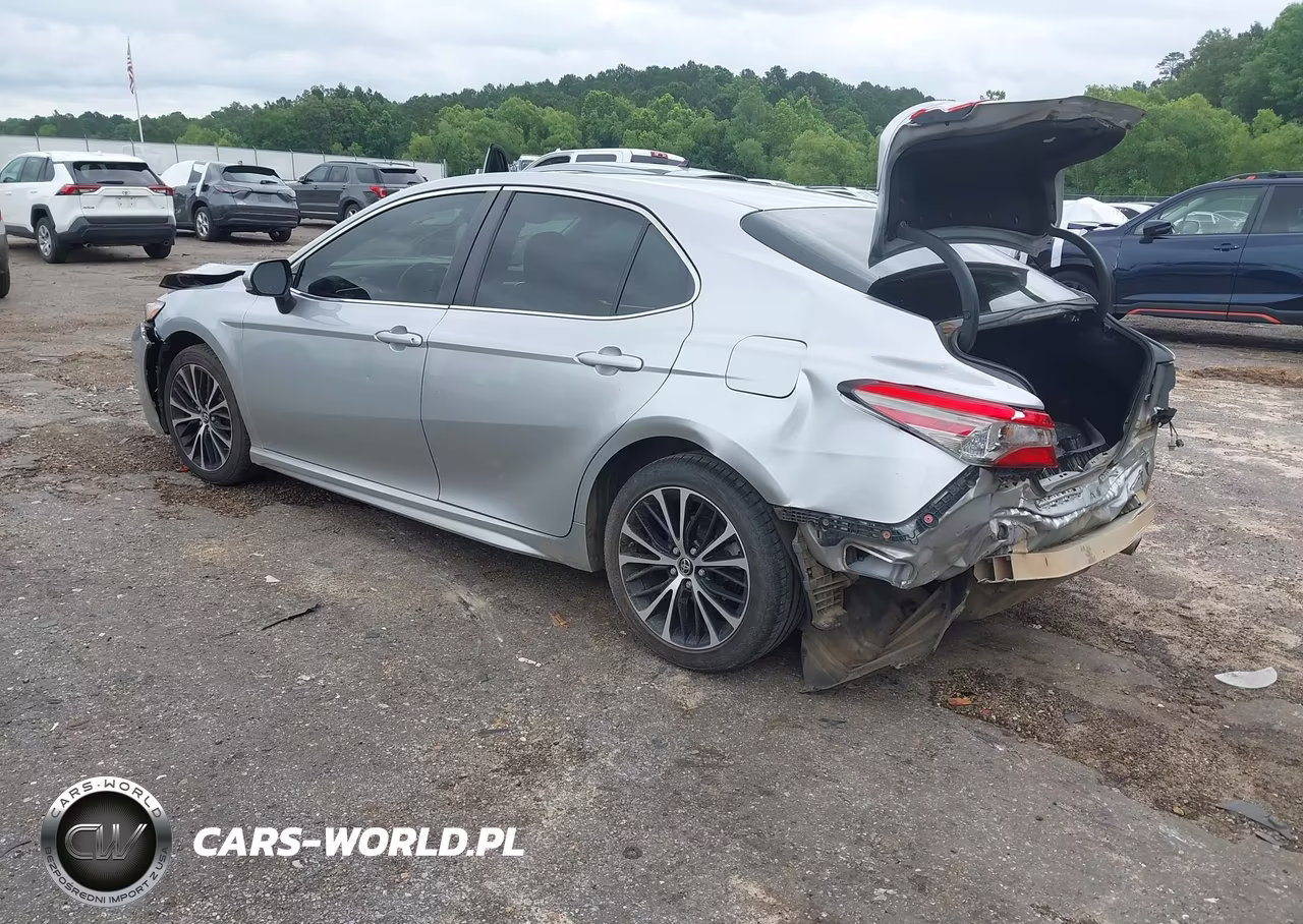 2018 Toyota Camry Se VIN:JTNB11HK8J3030098 - 3