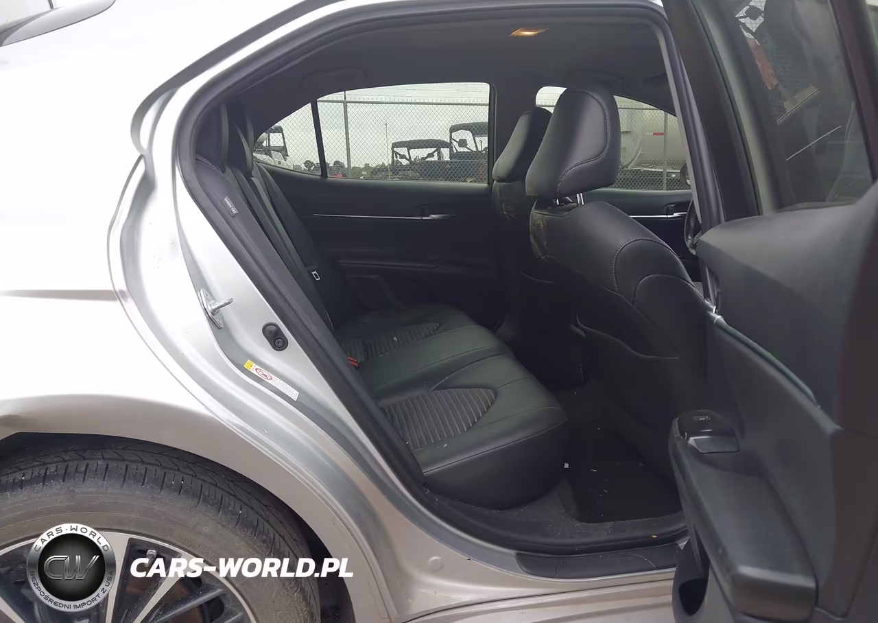 2018 Toyota Camry Se VIN:JTNB11HK8J3030098 - 8