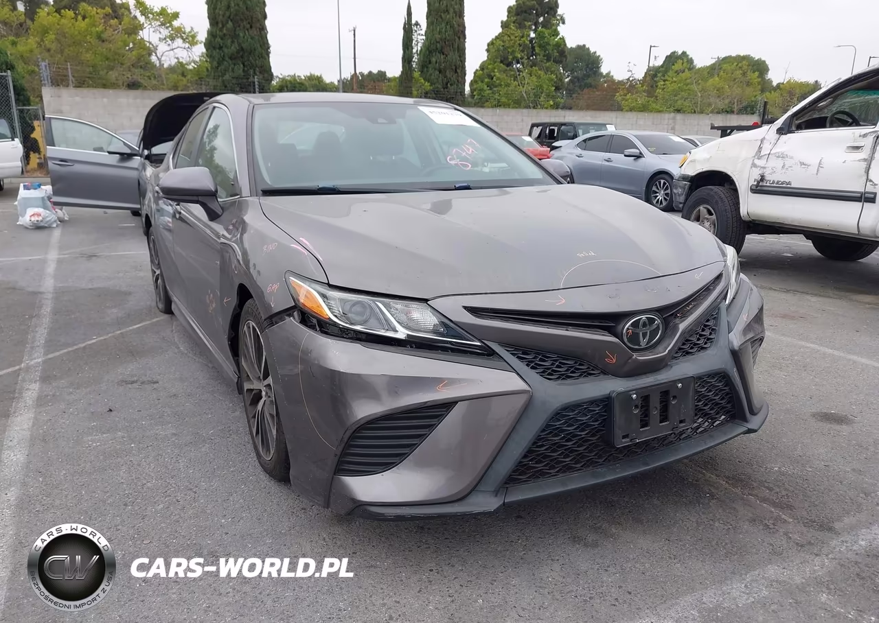 2020 Toyota Camry Se