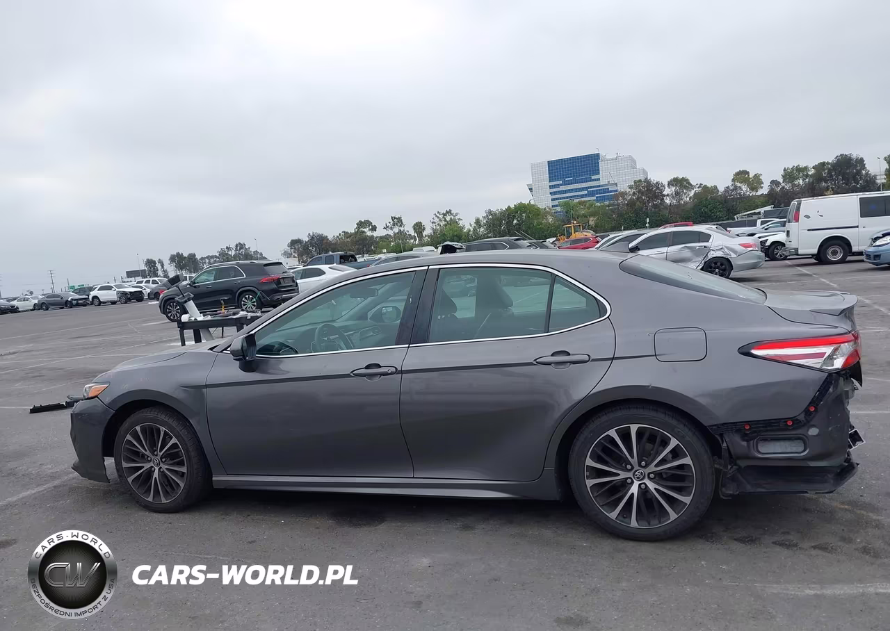 2020 Toyota Camry Se VIN:4T1G11AK1LU898747 - 15