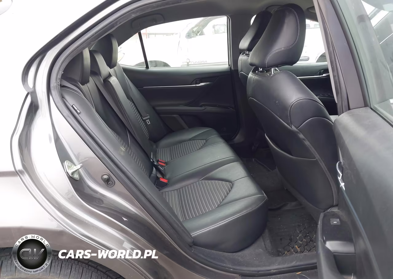 2020 Toyota Camry Se VIN:4T1G11AK1LU898747 - 8