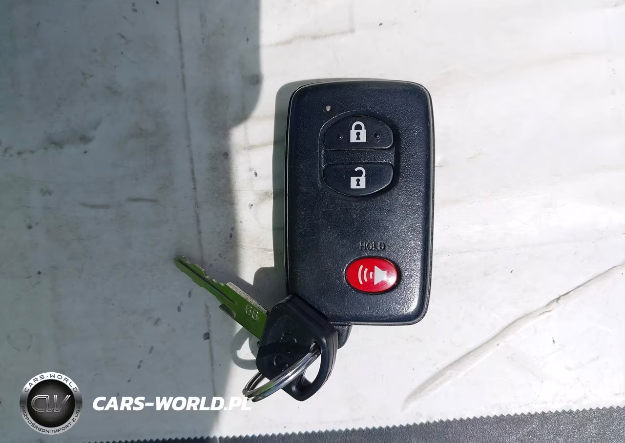 2010 Toyota Prius V VIN:JTDKN3DU6A0163035 - 11