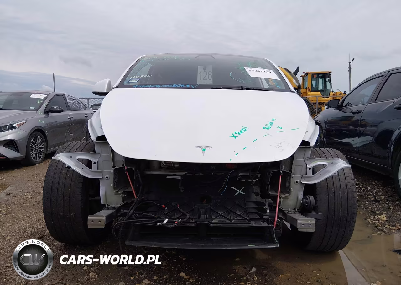 2023 Tesla Model Y VIN:7SAYGDEE3PA076219 - 13