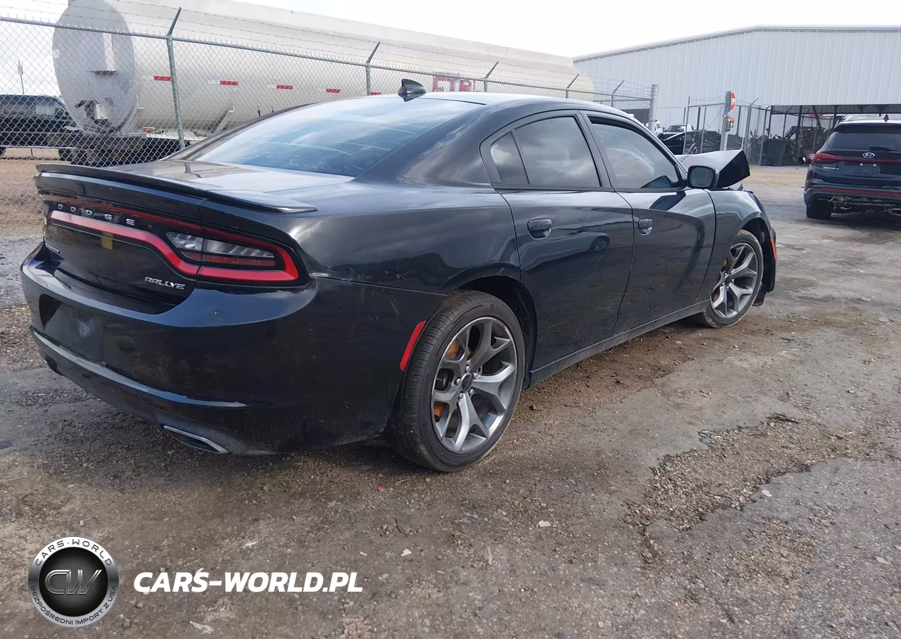 2015 Dodge Charger Sxt VIN:2C3CDXHG7FH784827 - 4