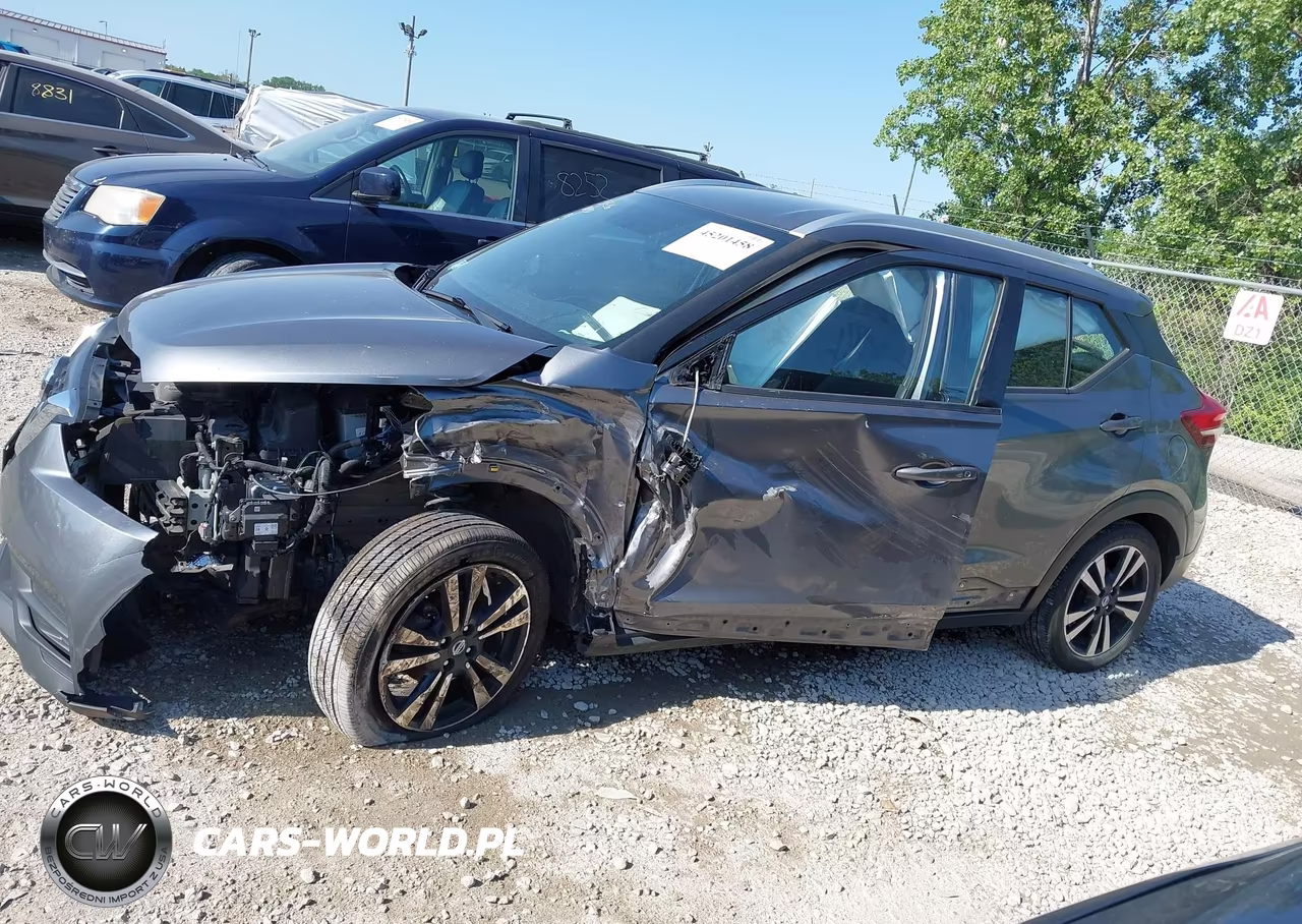 2019 Nissan Kicks Sv VIN:3N1CP5CU0KL550747 - 14