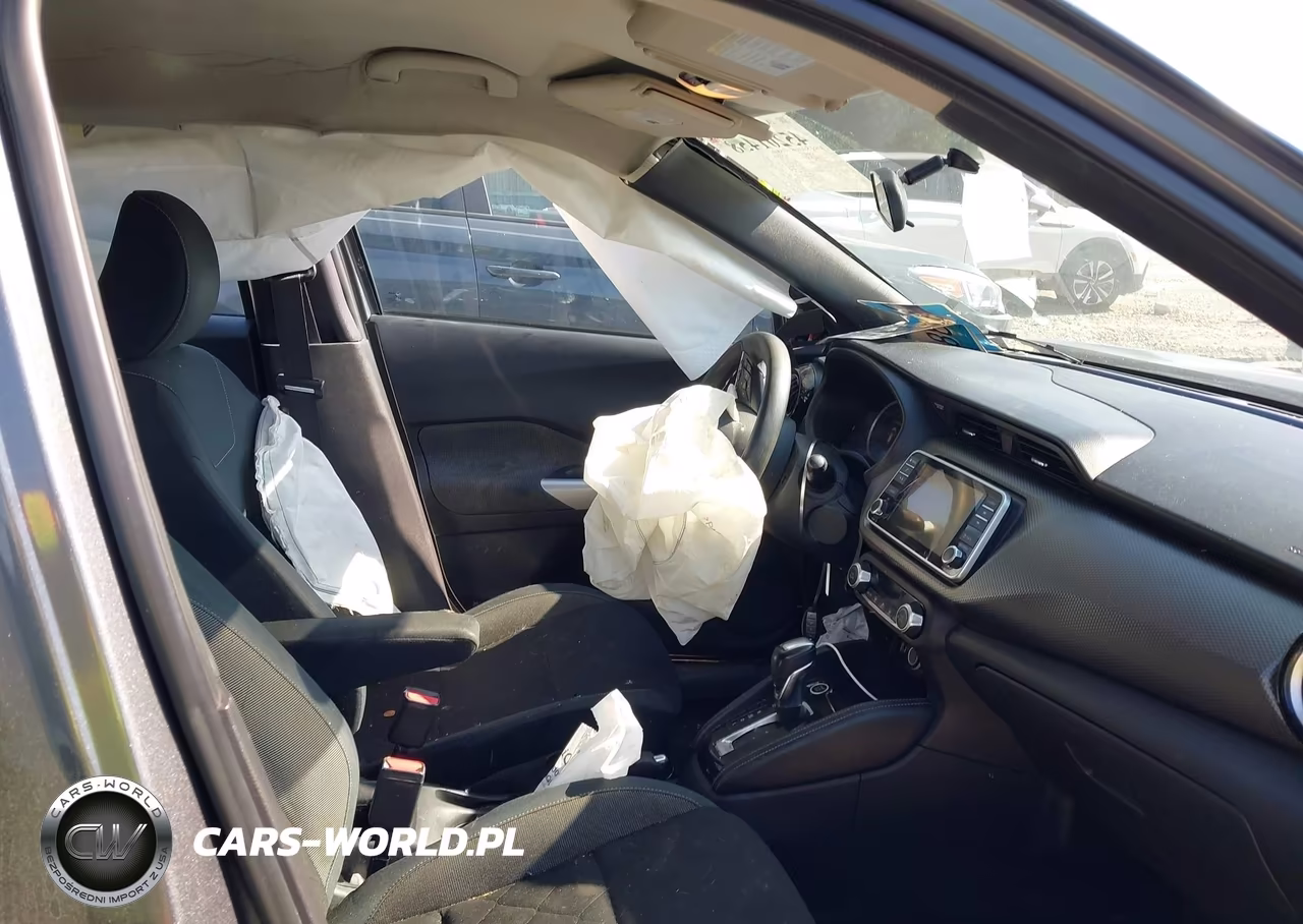 2019 Nissan Kicks Sv VIN:3N1CP5CU0KL550747 - 5