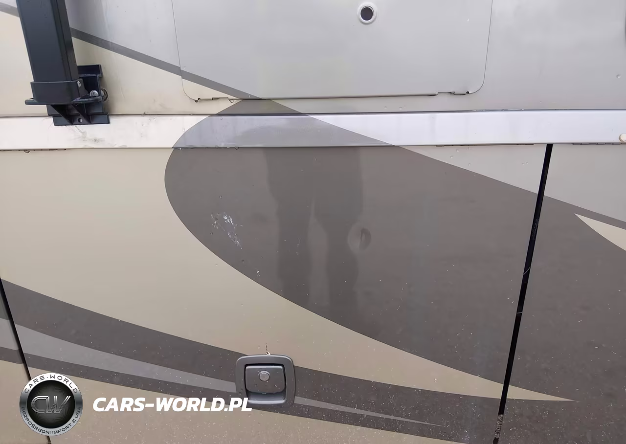 2010 Ford F550 Super Duty Stripped Chass VIN:1F6NF53Y290A02061 - 6