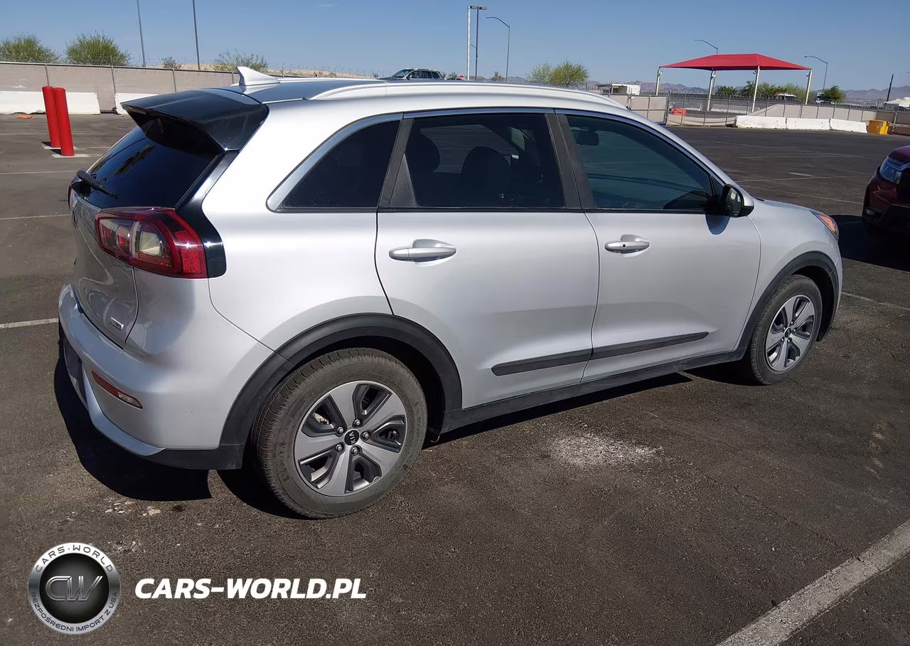 2019 Kia Niro Lx VIN:KNDCB3LC7K5263350 - 4