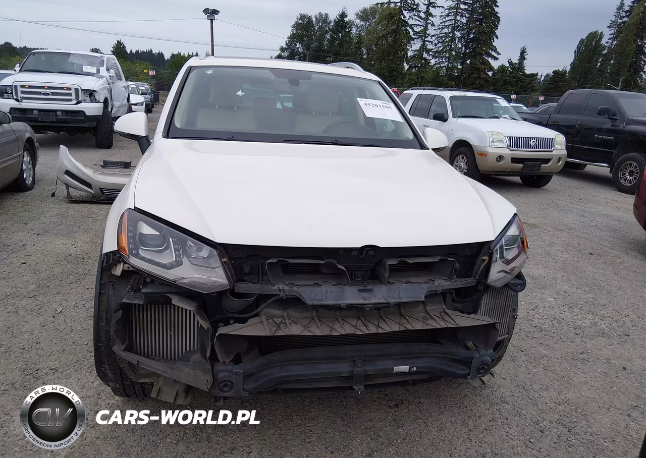 2011 Volkswagen Touareg Tdi Lux VIN:WVGFK9BP9BD003912 - 13