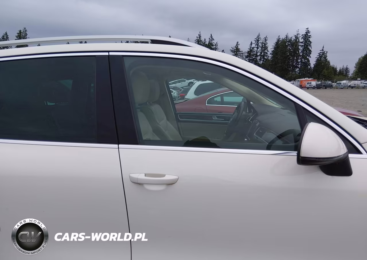 2011 Volkswagen Touareg Tdi Lux VIN:WVGFK9BP9BD003912 - 14