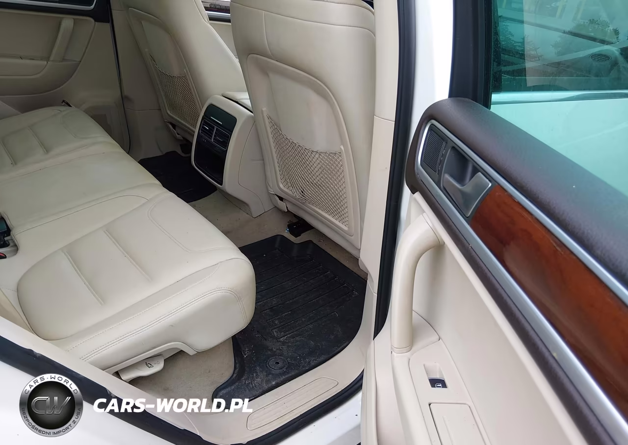 2011 Volkswagen Touareg Tdi Lux VIN:WVGFK9BP9BD003912 - 8