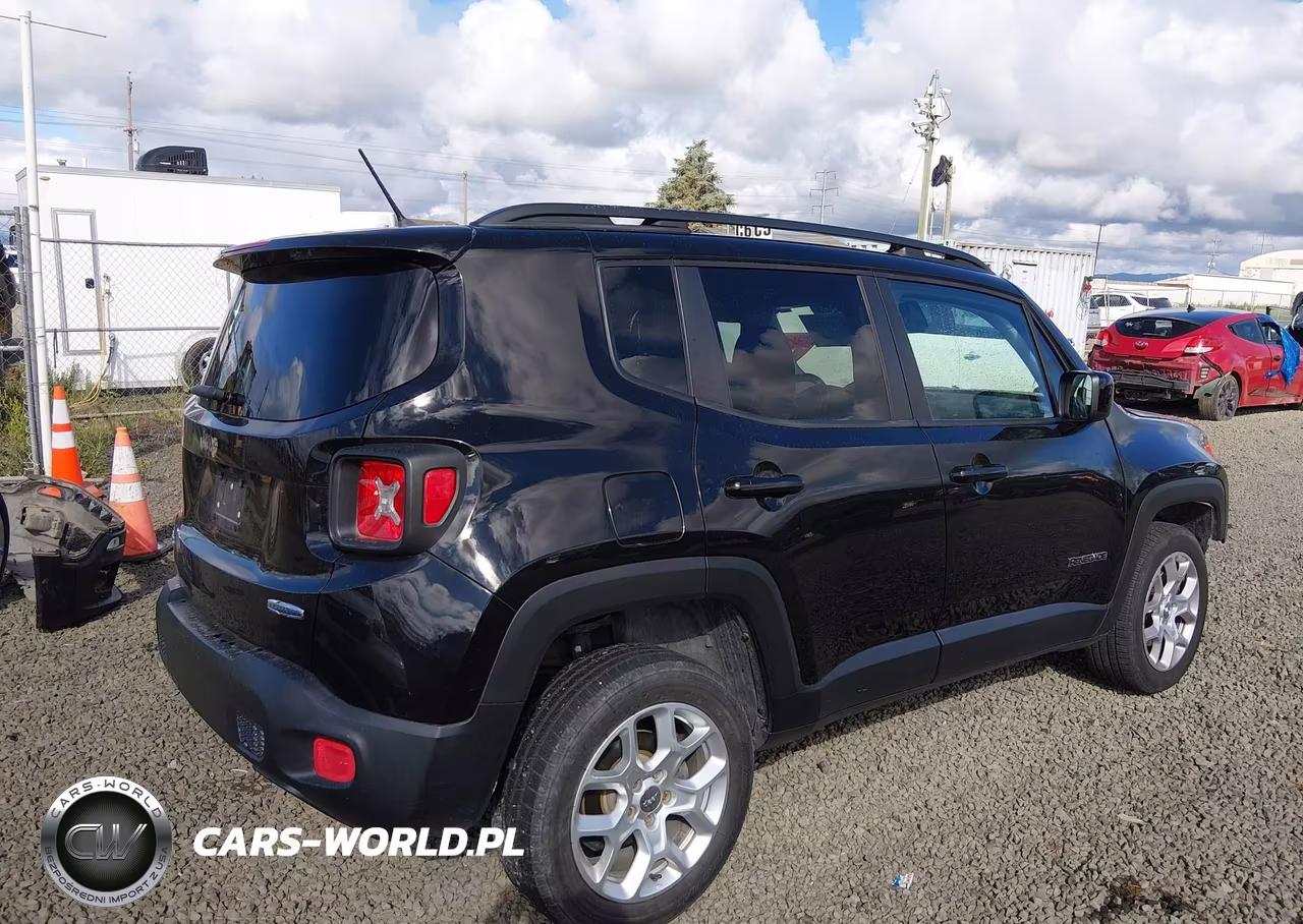 2015 Jeep Renegade Latitude VIN:ZACCJBBT4FPB58860 - 4
