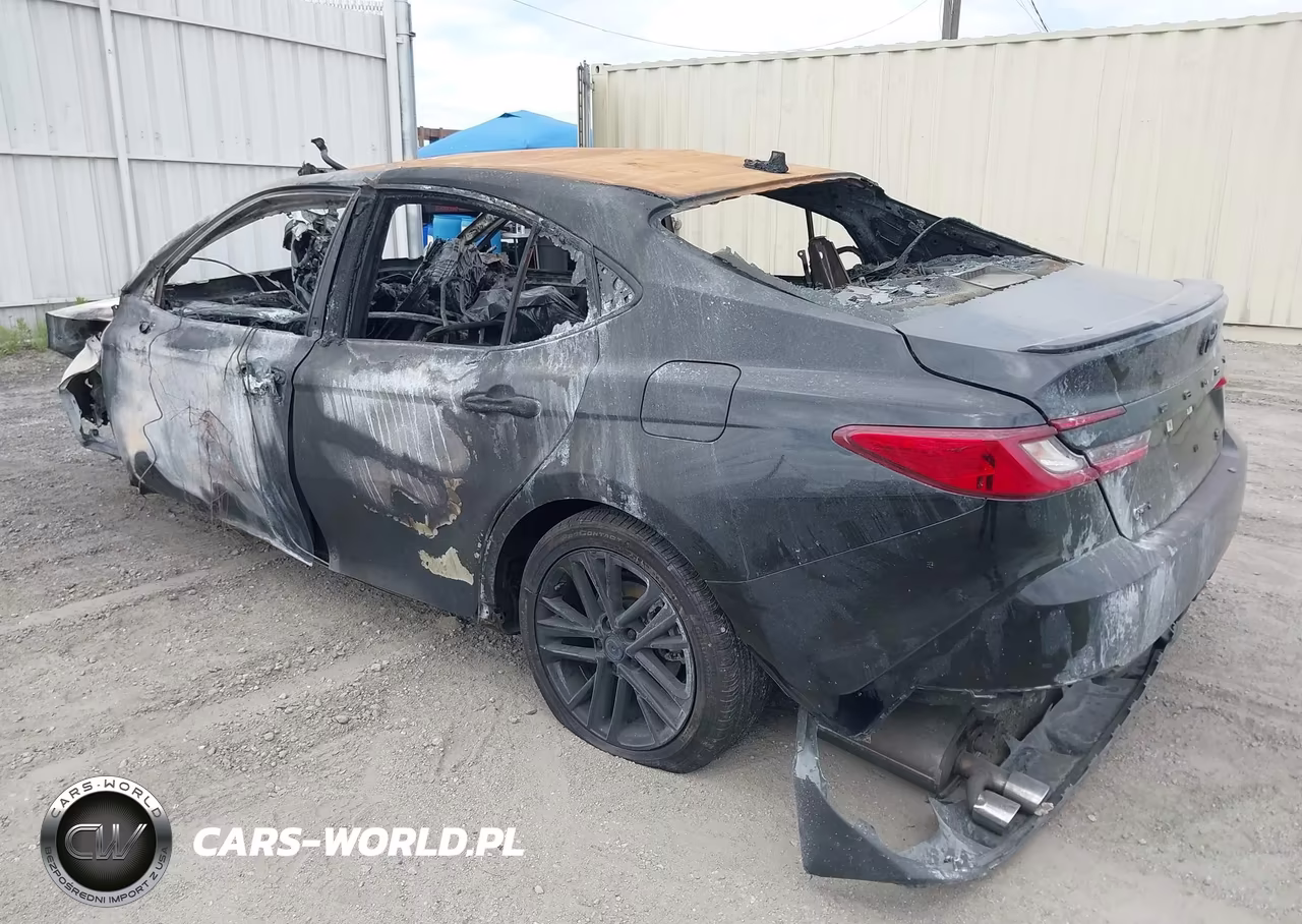 2026 Toyota Camry Se VIN:4T1DAACK2TU697990 - 3