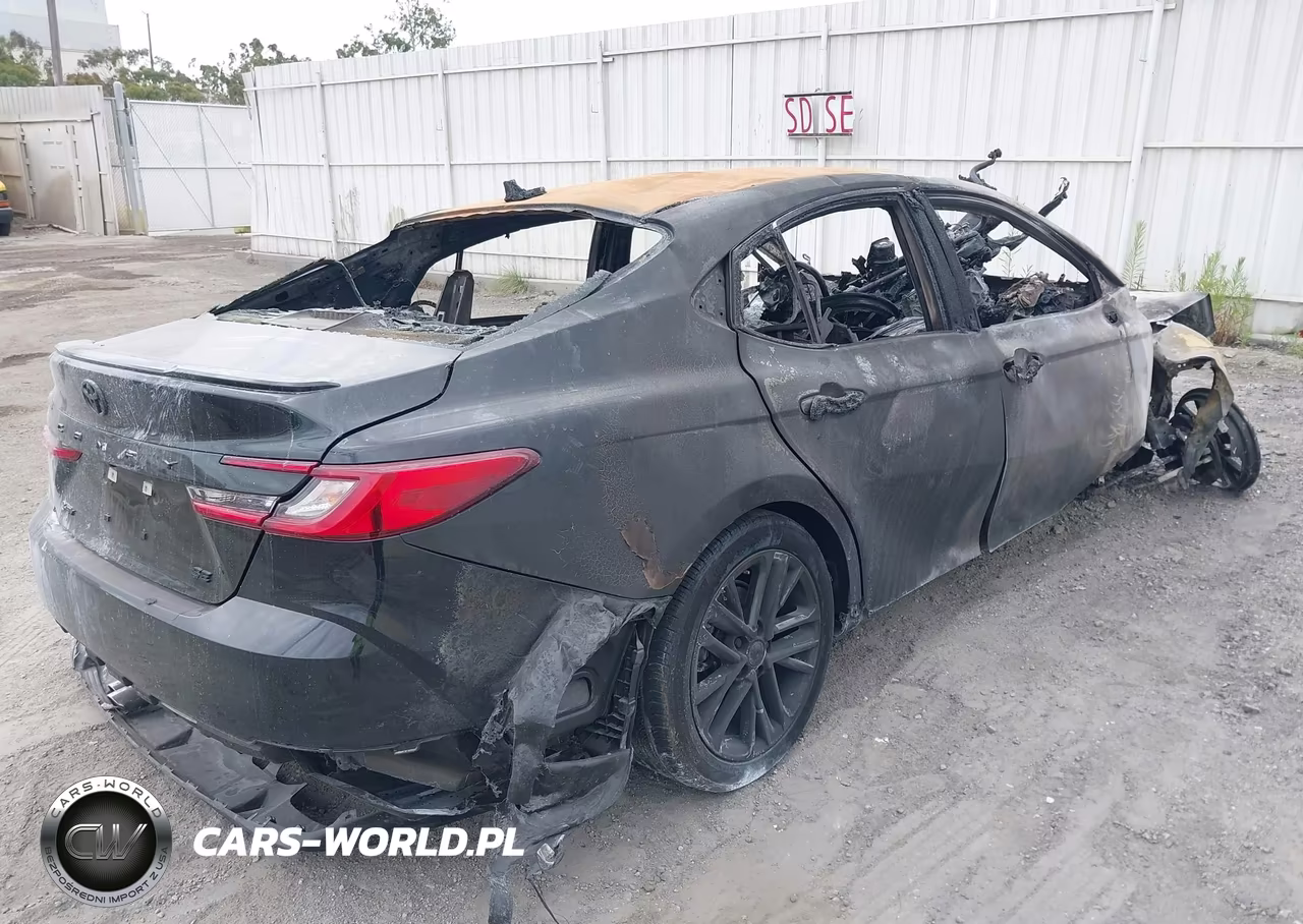 2026 Toyota Camry Se VIN:4T1DAACK2TU697990 - 4