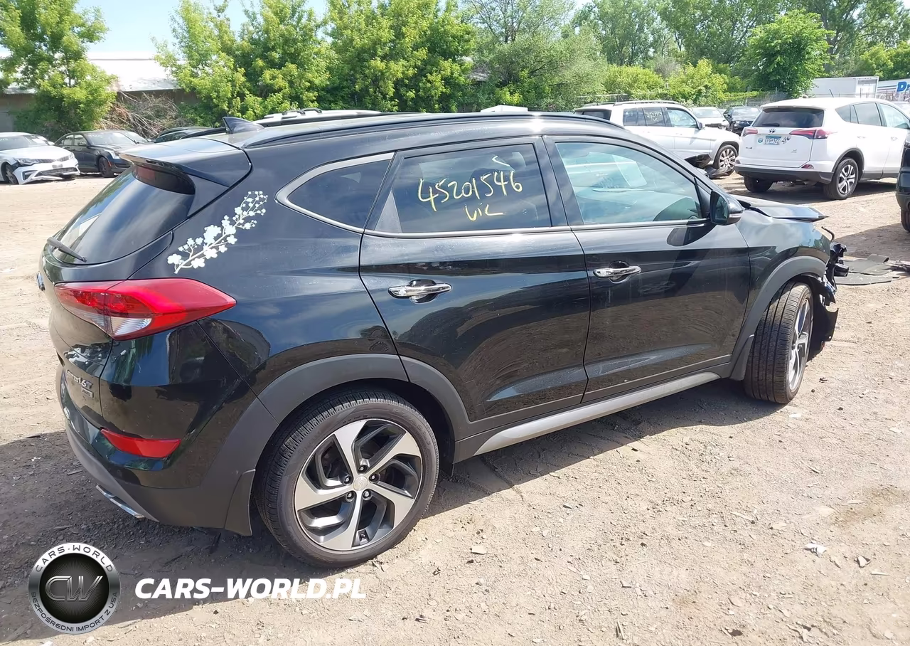 2017 Hyundai Tucson Limited VIN:KM8J3CA2XHU311061 - 4