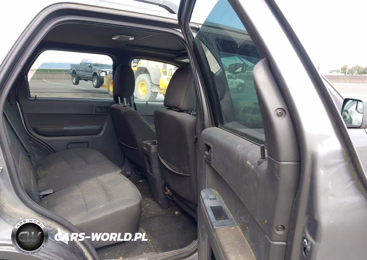 2011 Ford Escape Xlt VIN:1FMCU0D77BKB77947 - 8