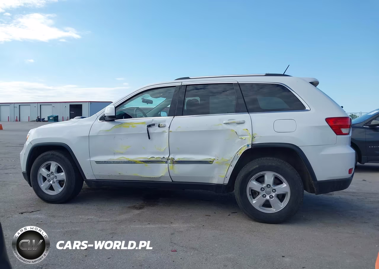 2013 Jeep Grand Cherokee Laredo VIN:1C4RJFAG5DC633097 - 14