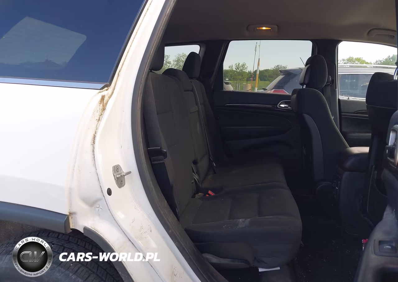 2013 Jeep Grand Cherokee Laredo VIN:1C4RJFAG5DC633097 - 8