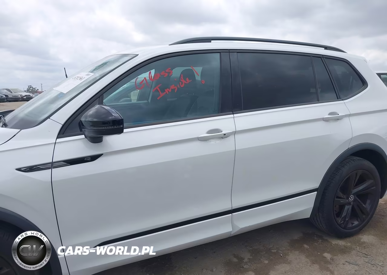 2023 Volkswagen Tiguan 2.0T Se R-Line Black VIN:3VVCB7AX6PM098844 - 15