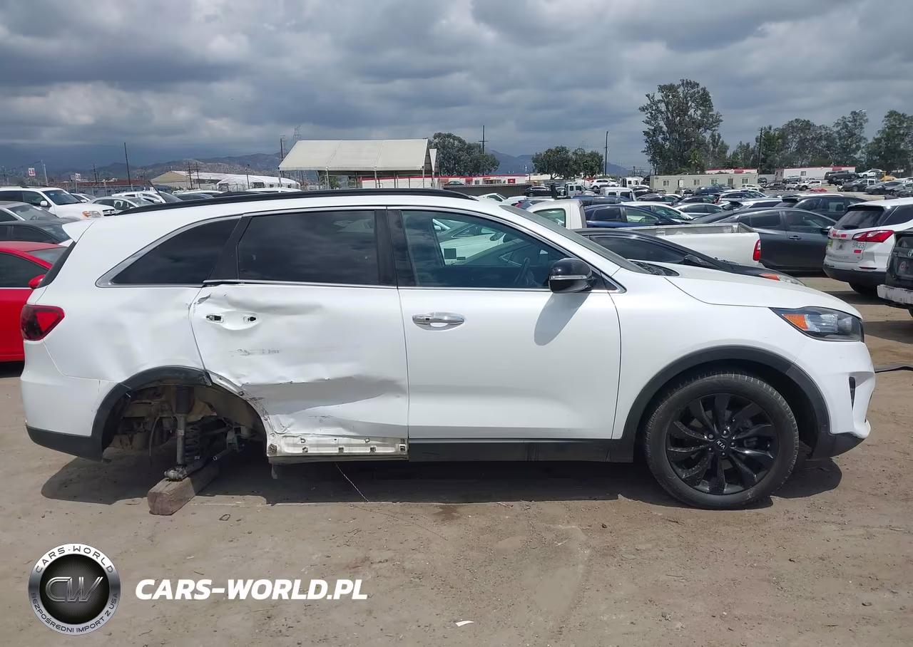 2020 Kia Sorento S V6 VIN:5XYPG4A51LG706162 - 13