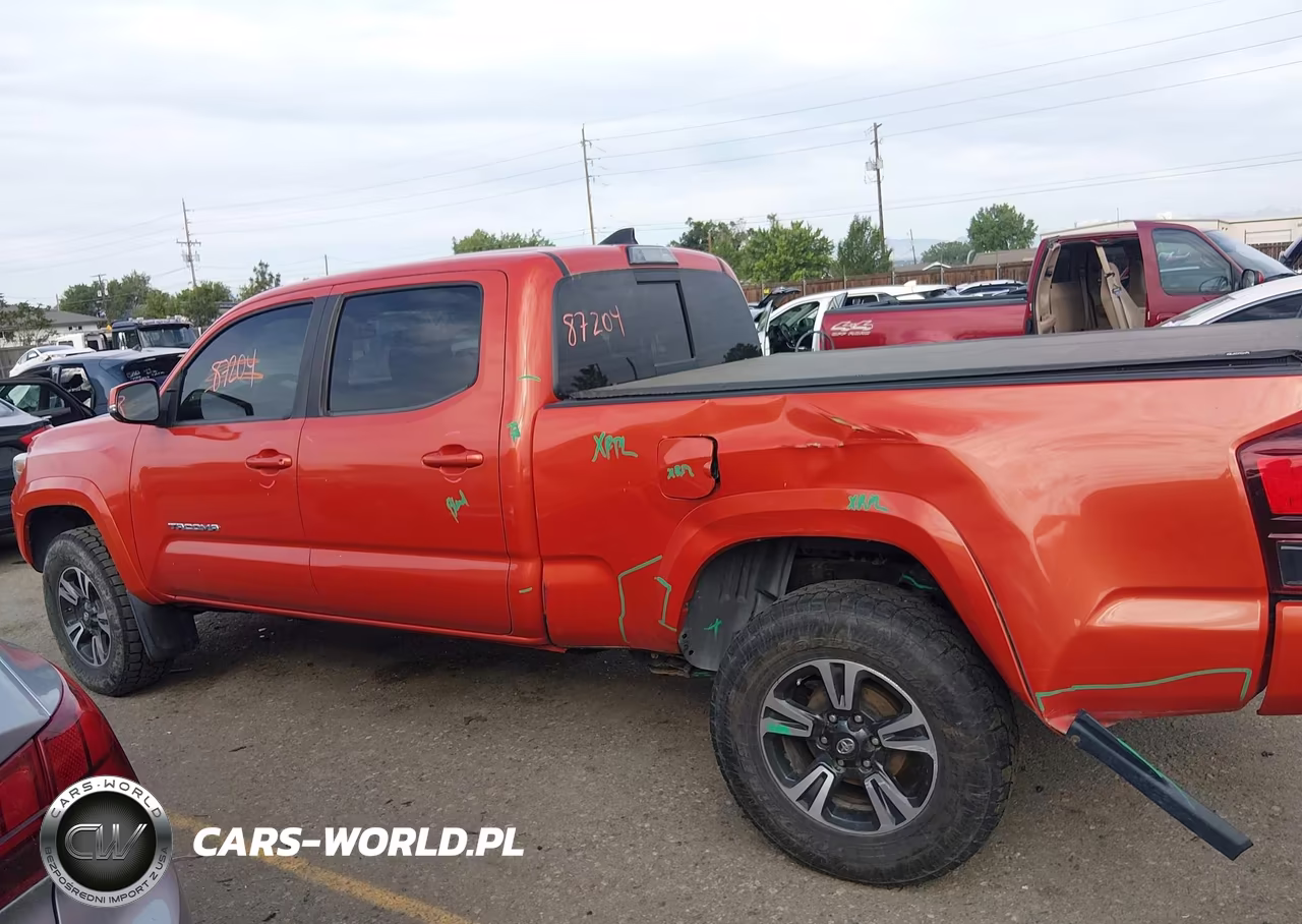 2018 Toyota Tacoma Trd Sport VIN:3TMDZ5BN1JM049462 - 14