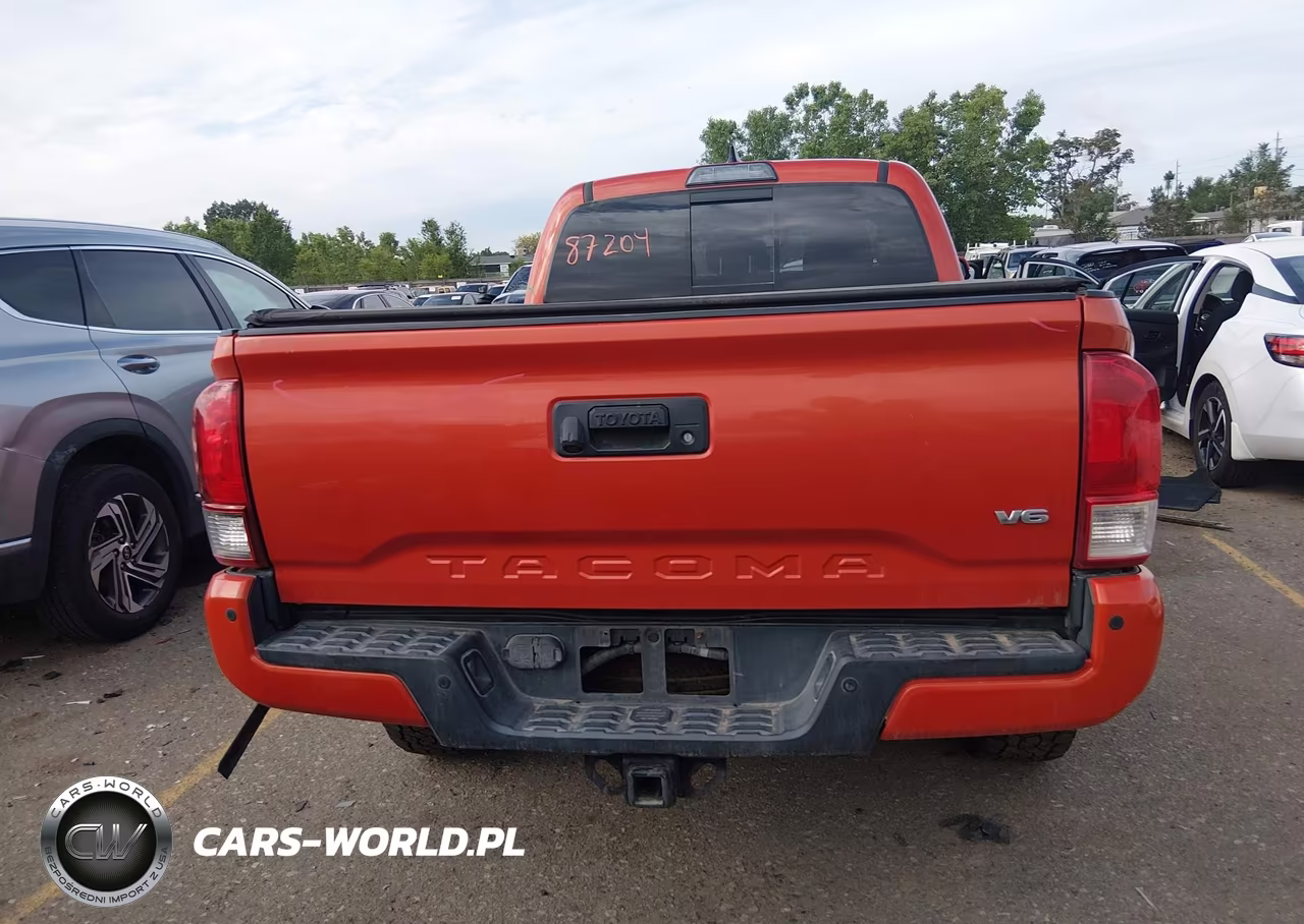 2018 Toyota Tacoma Trd Sport VIN:3TMDZ5BN1JM049462 - 16