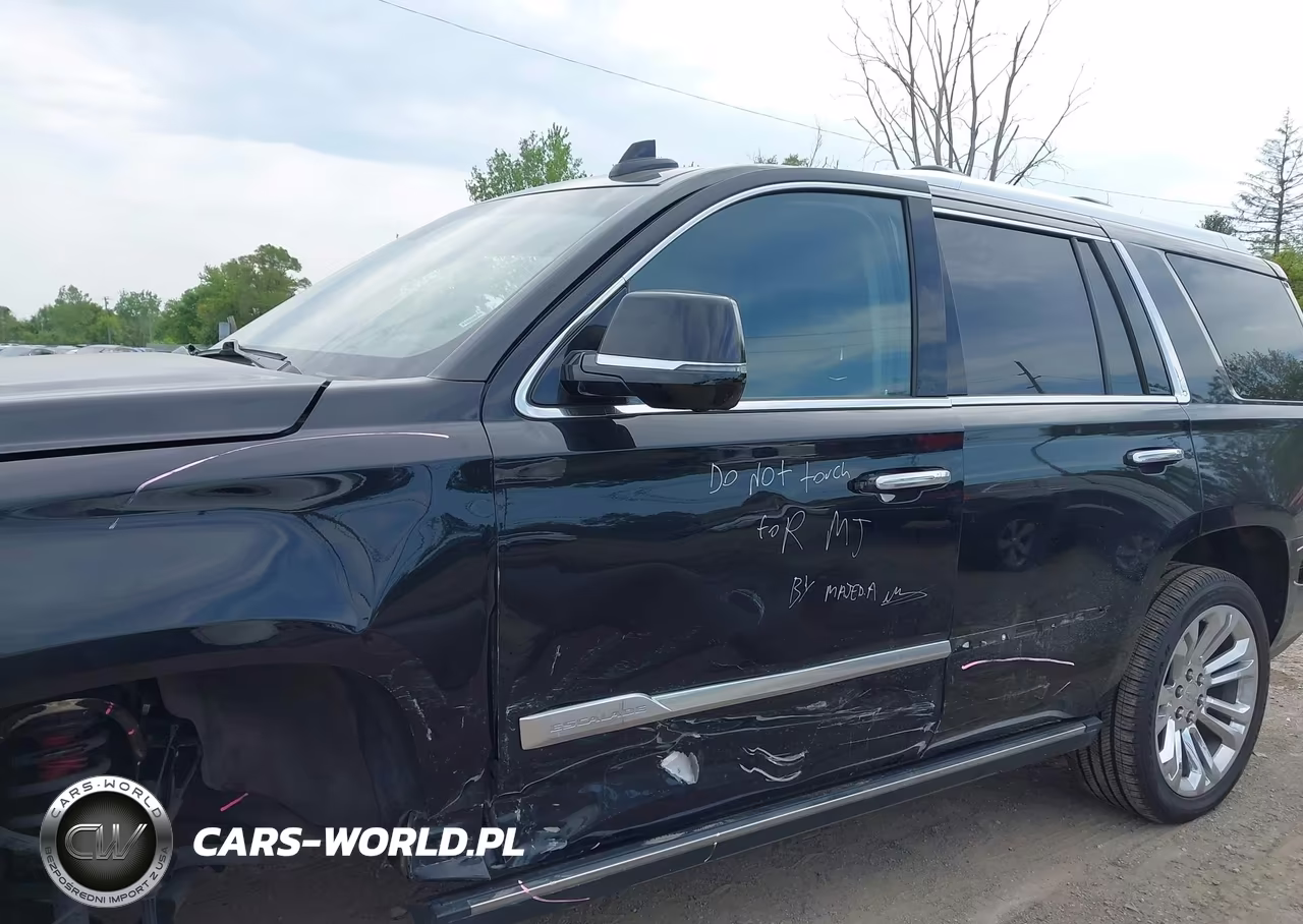 2018 Cadillac Escalade Premium Luxury VIN:1GYS4CKJ6JR272483 - 16