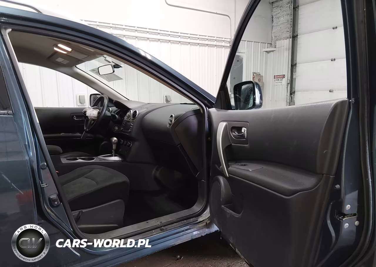 2015 Nissan Rogue Select S VIN:JN8AS5MV0FW758691 - 5