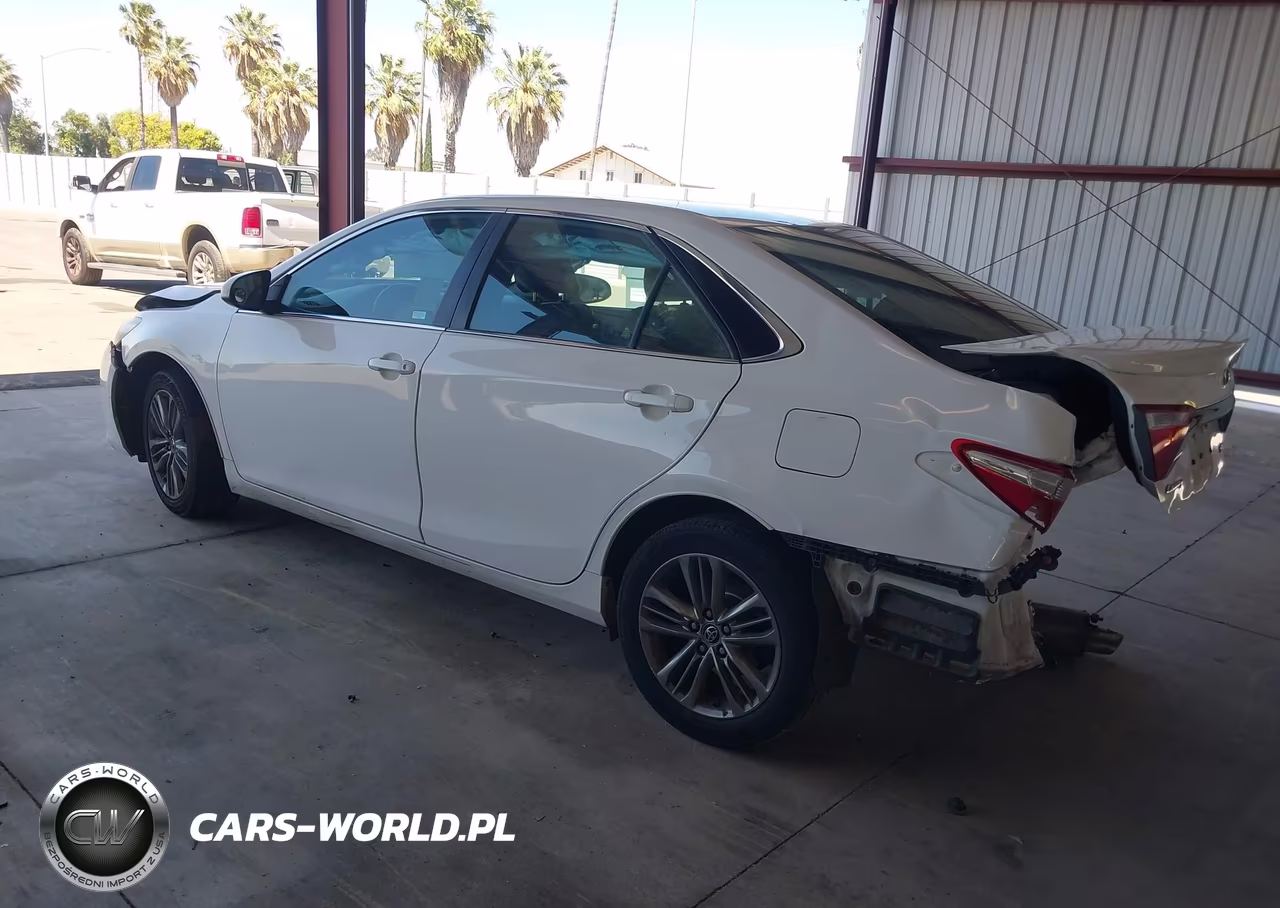 2017 Toyota Camry Se VIN:4T1BF1FK6HU454694 - 3