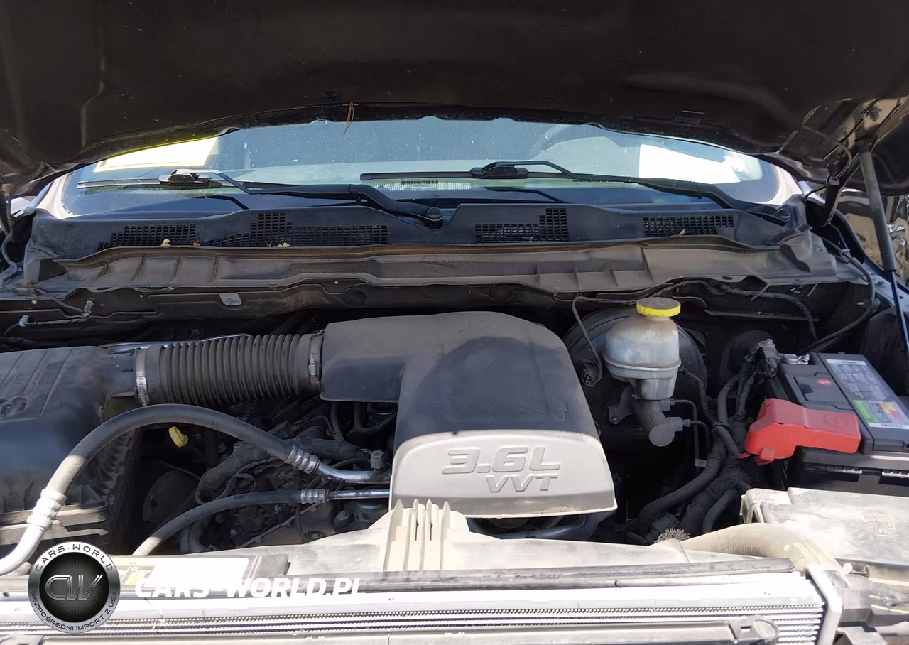 2017 Ram 1500 Laramie 4X4 6'4 Box VIN:1C6RR7JG5HS830207 - 10