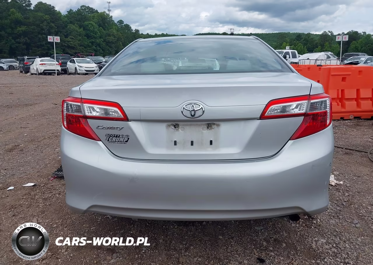 2012 Toyota Camry L VIN:4T1BF1FK0CU511254 - 17