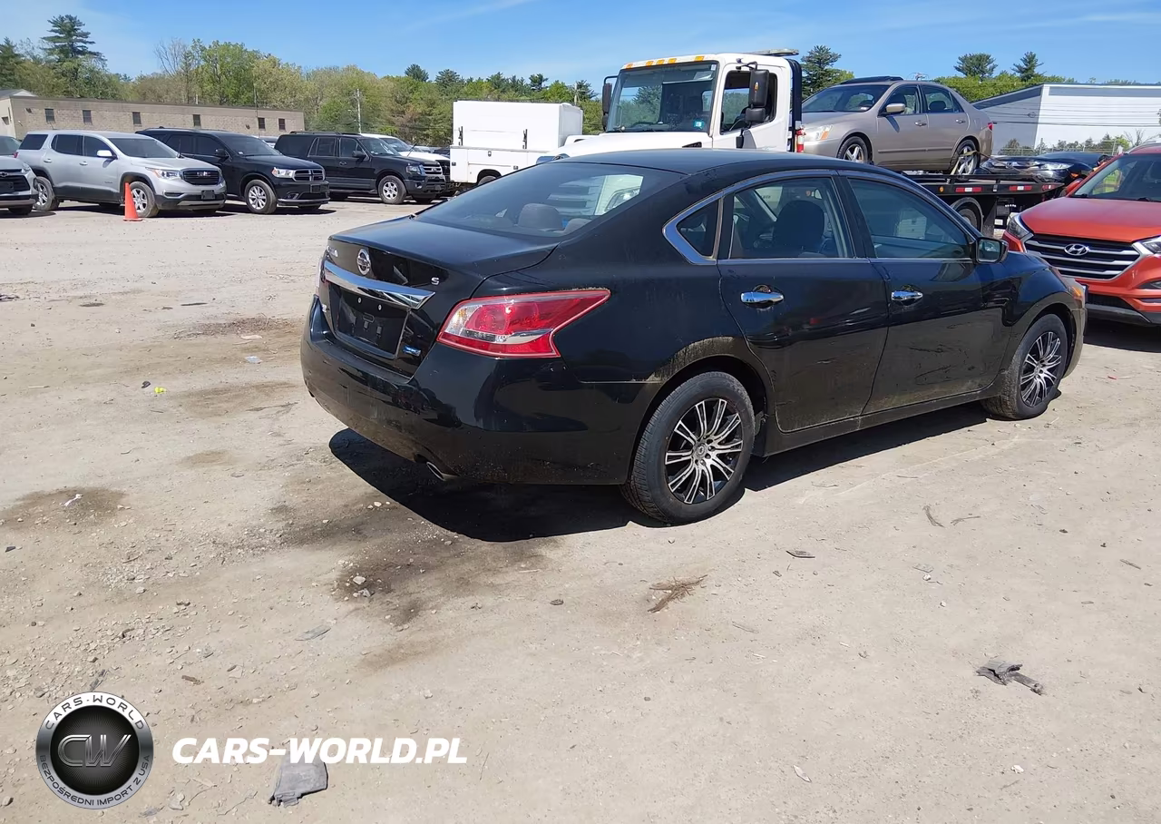 2013 Nissan Altima 2.5 S VIN:1N4AL3AP9DN485066 - 4