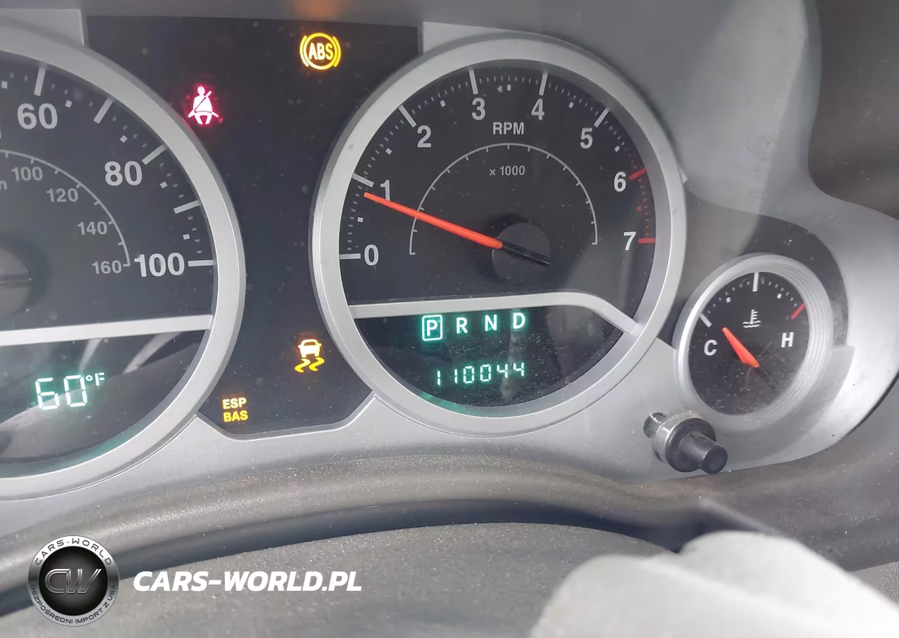 2007 Jeep Wrangler Unlimited Sahara VIN:1J8GA59117L117527 - 15