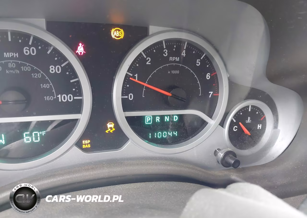 2007 Jeep Wrangler Unlimited Sahara VIN:1J8GA59117L117527 - 7