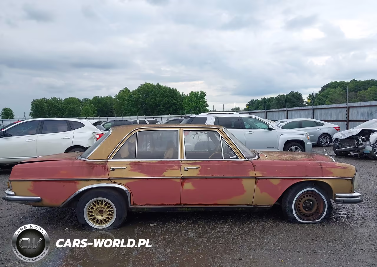 1969 Mercedes-Benz 200 VIN:10801612043541 - 12