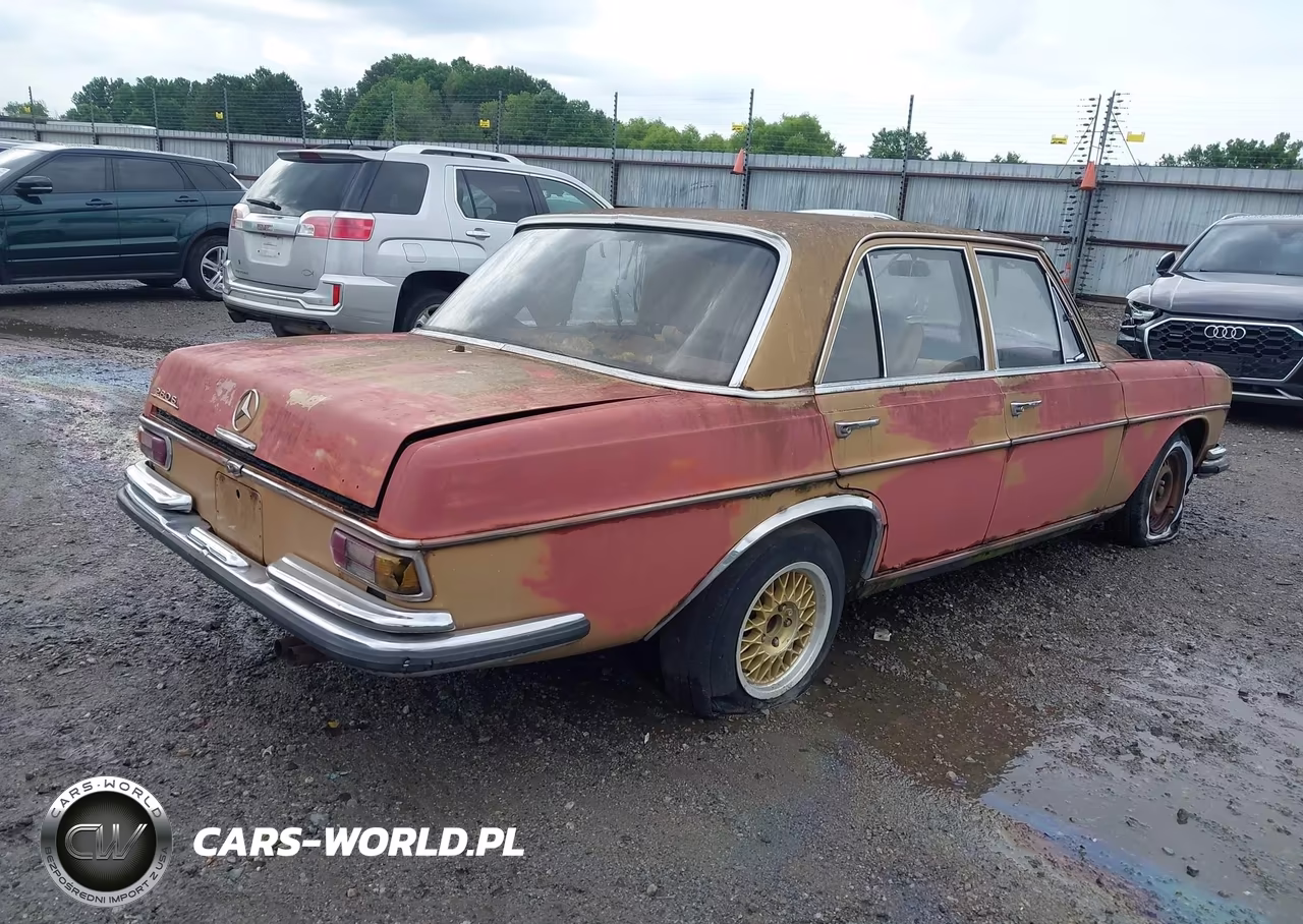 1969 Mercedes-Benz 200 VIN:10801612043541 - 4