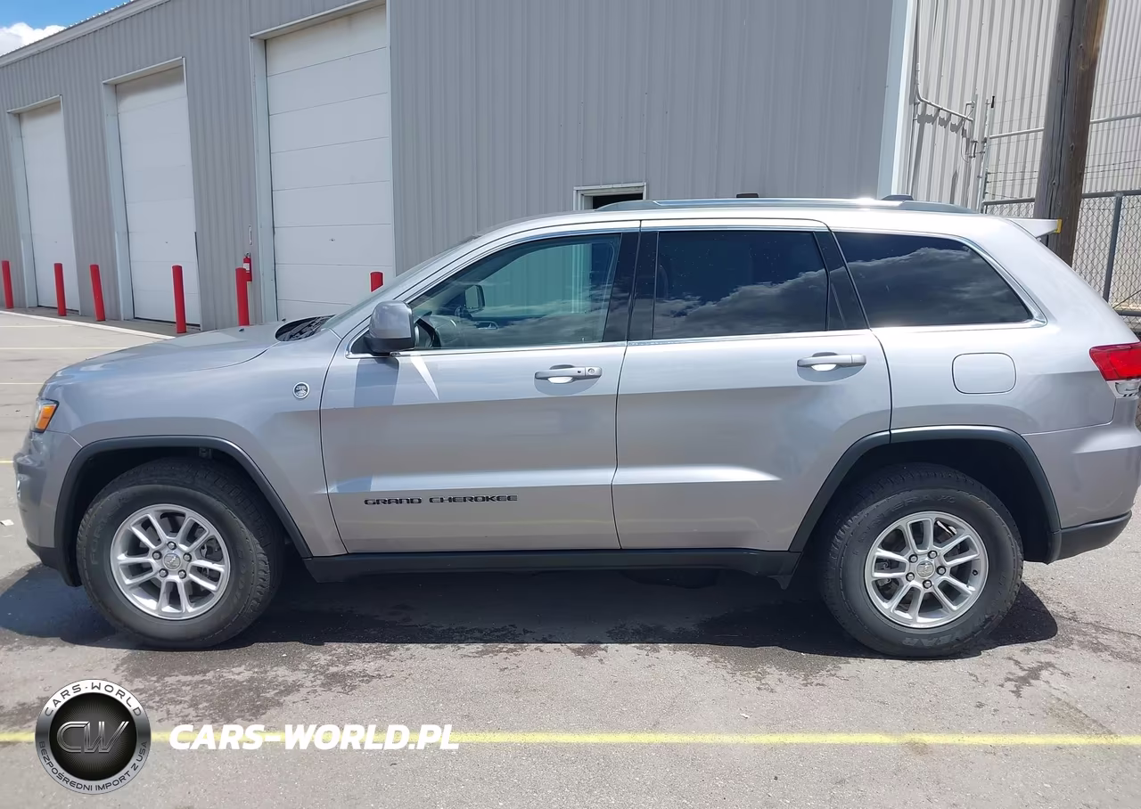 2020 Jeep Grand Cherokee Laredo E 4X4 VIN:1C4RJFAG8LC444054 - 16