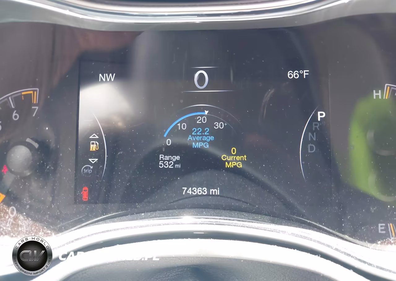 2020 Jeep Grand Cherokee Laredo E 4X4 VIN:1C4RJFAG8LC444054 - 7