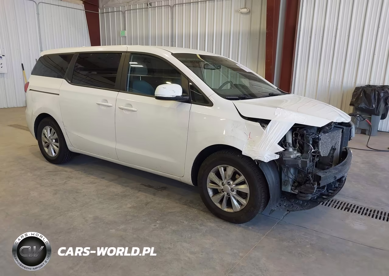 2015 Kia Sedona L
