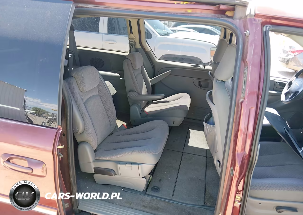 2007 Chrysler Town & Country Touring VIN:2A4GP54L07R156626 - 8