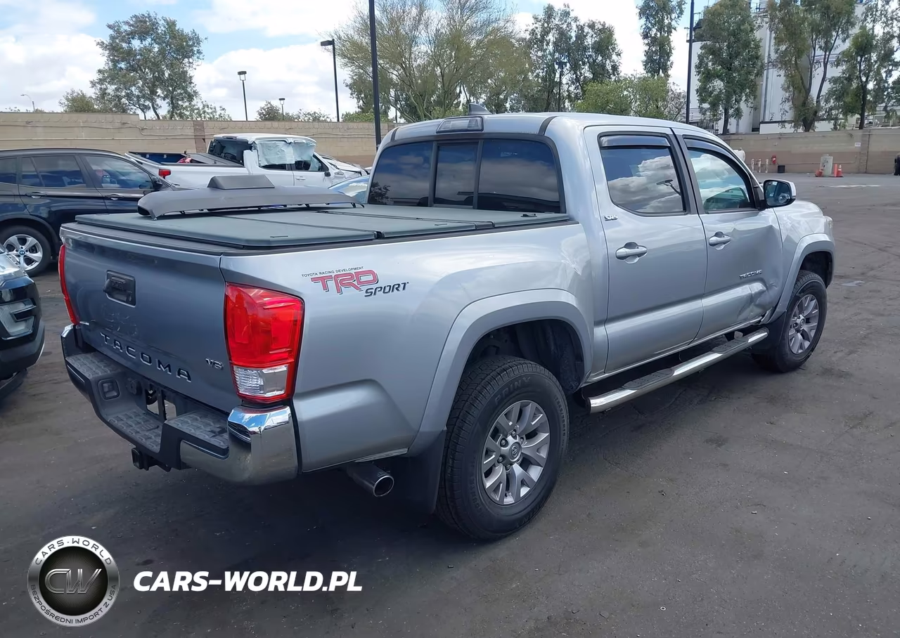 2017 Toyota Tacoma Sr5 V6 VIN:5TFAZ5CNXHX033346 - 4