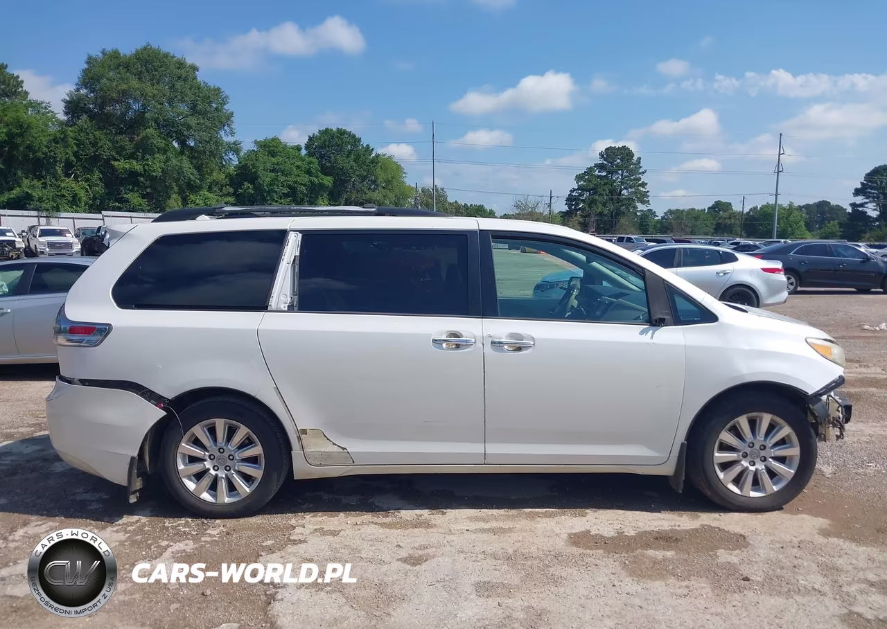2012 Toyota Sienna Limited 7 Passenger VIN:5TDDK3DC2CS044469 - 13