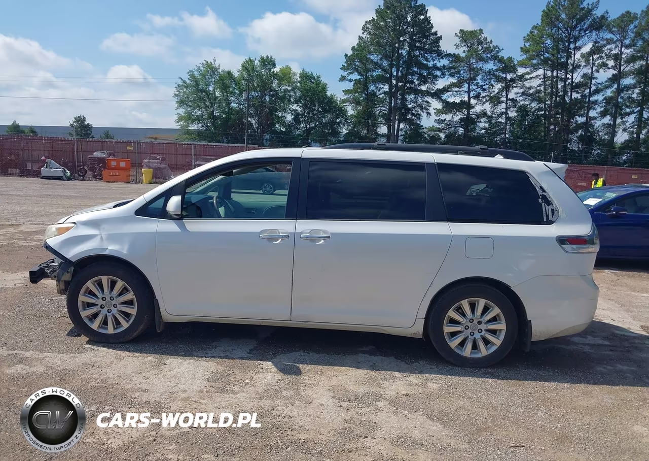 2012 Toyota Sienna Limited 7 Passenger VIN:5TDDK3DC2CS044469 - 14
